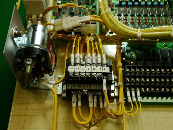 制御盤における配線について詳しくご紹介 | コラム | 制御盤の設計ならエムアイ電機株式会社